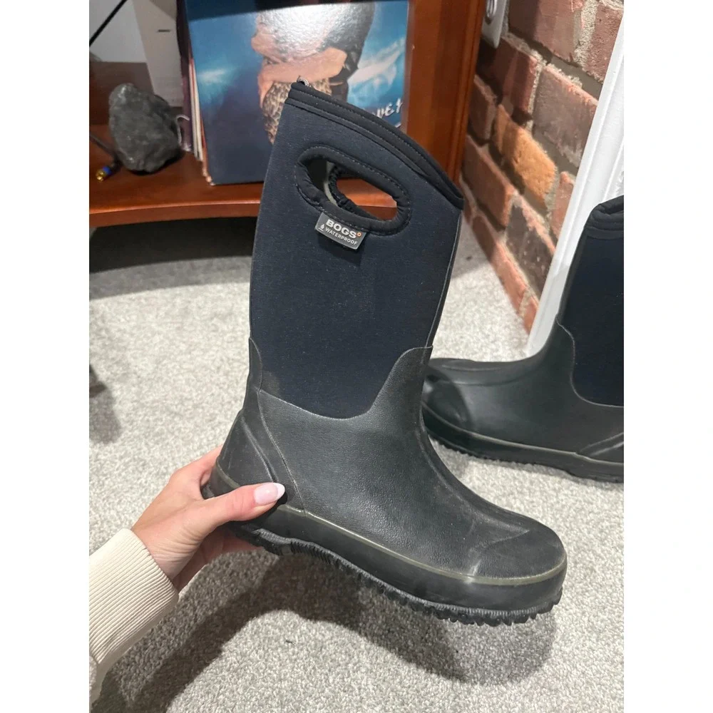 Bogs Classic High Youth Size 4 Black Waterproof Winter Boots